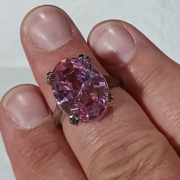 Source Unknown Jewelry - NWOT Large Pink Sapphire Statement Cocktail Ring Size 10.75